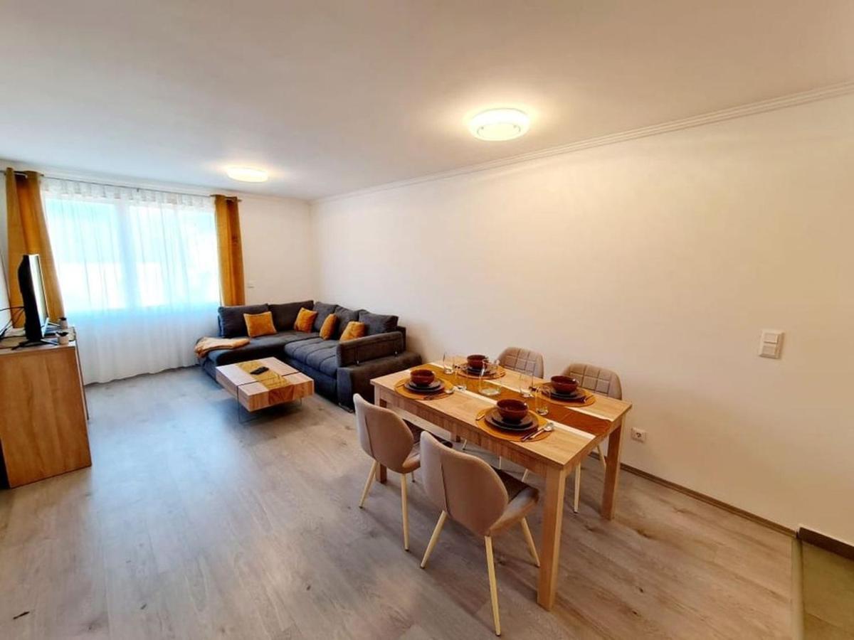 Hungary Homes Residence ヘーヴィーズ エクステリア 写真