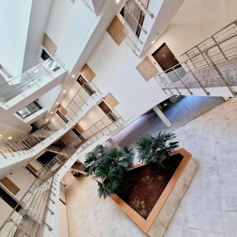 Hungary Homes Residence ヘーヴィーズ エクステリア 写真